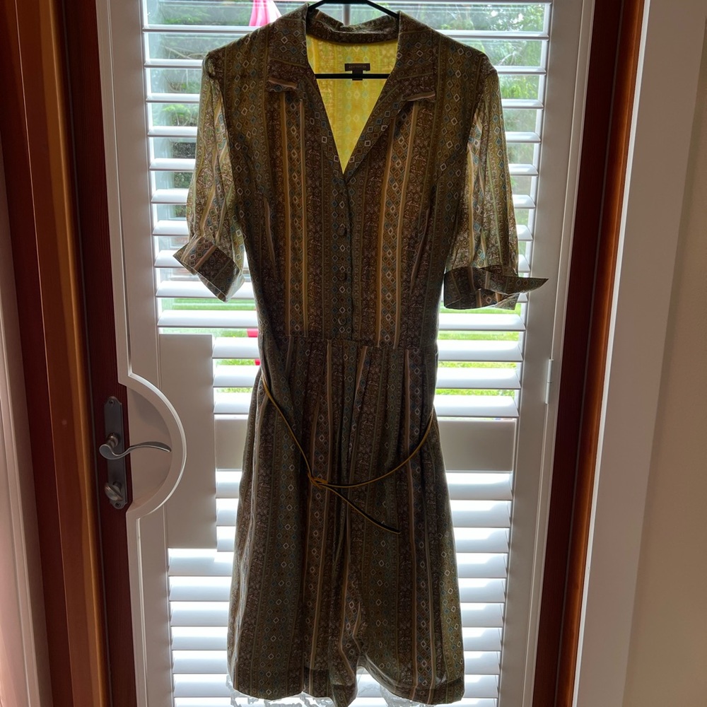 Amazing silk dress based on retro Vogue pattern. Beautiful details. Size 14.